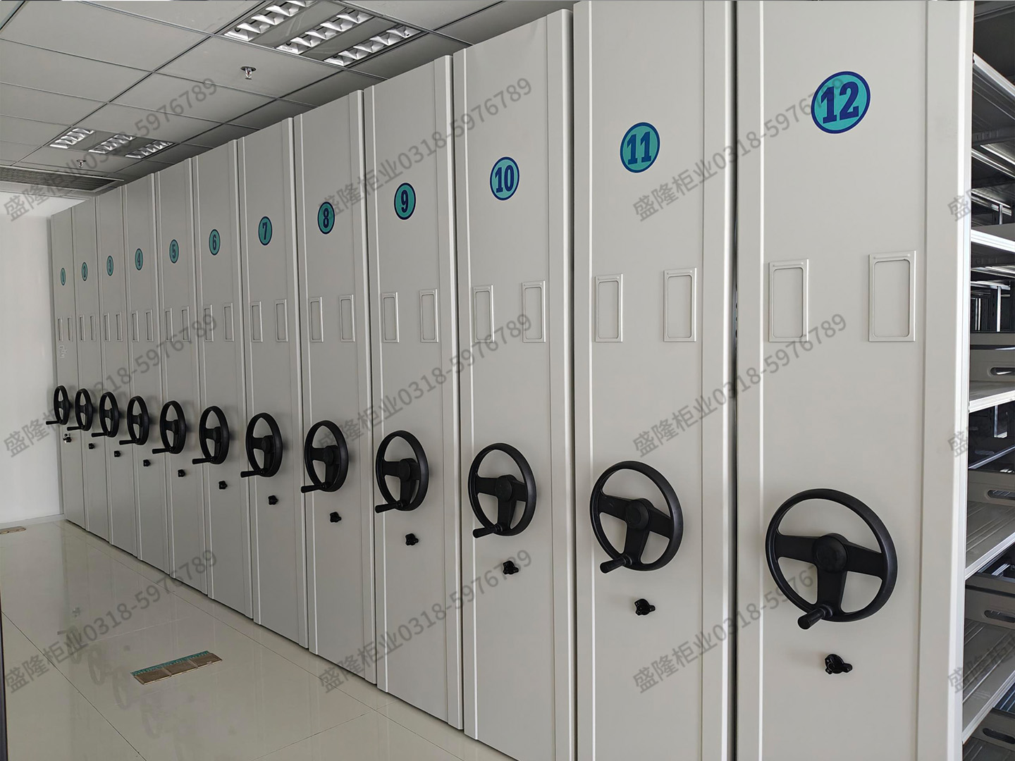 開放式檔案密集柜和封閉式檔案密集柜，如何抉擇？